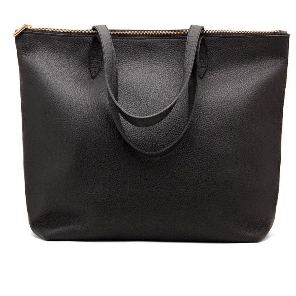 Cuyana Classic Leather Zipper Tote